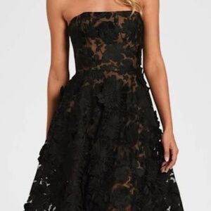 Helsi Florence Embroidered Strapless Midi Dress XS NEW WITH TAGS